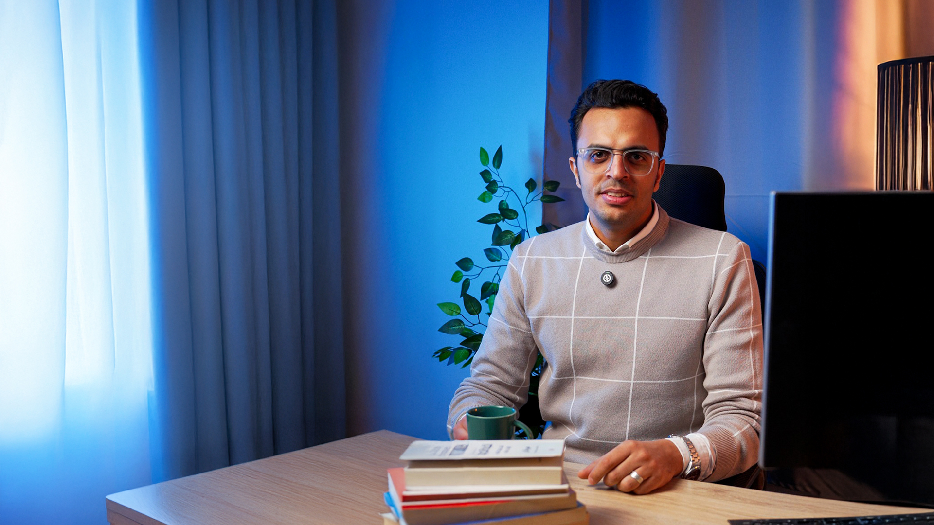 أحمد حايس هو مهندس نظم ومصمم بخبرة 15 عام